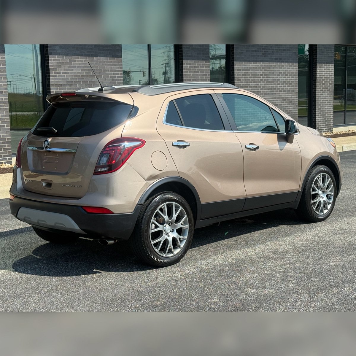 Used 2018 Buick Encore Sport Touring w/ Safety Package FWD image 2