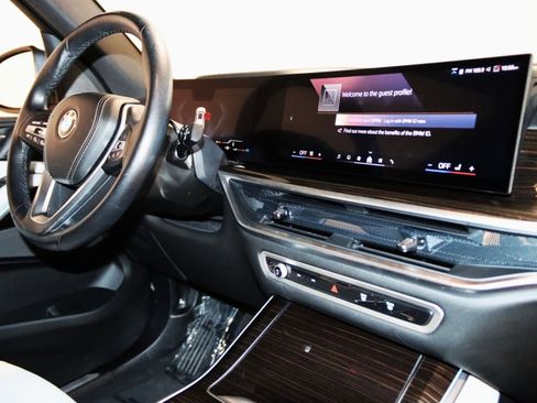 Used 2024 BMW X5 xDrive40i w/ Premium Package AWD/4WD image 66