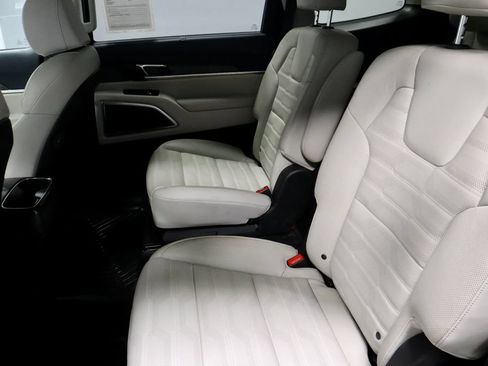 Used 2024 Kia Telluride SX Prestige AWD/4WD image 23