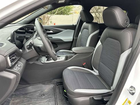 Certified 2024 Buick Envista Preferred w/ Convenience II Package image 15