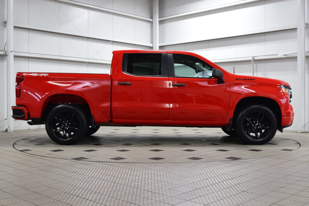 Used 2023 Chevrolet Silverado 1500 Custom AWD/4WD image 9
