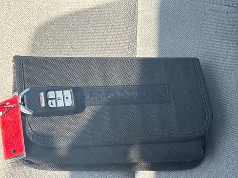 Used 2016 Honda Pilot EX image 9