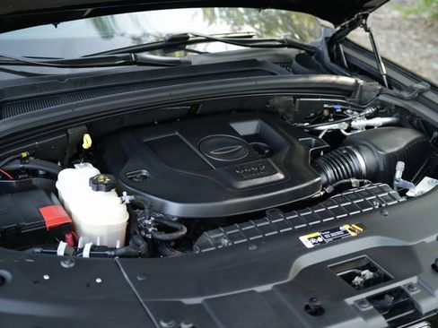 Used 2022 Jeep Grand Cherokee Overland w/ Luxury Tech Group IV image 42