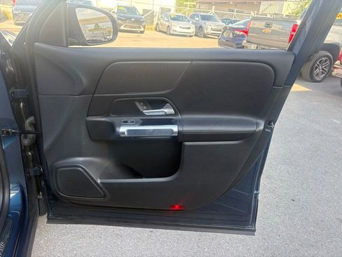 Used 2022 Mercedes-Benz GLB 250 image 18