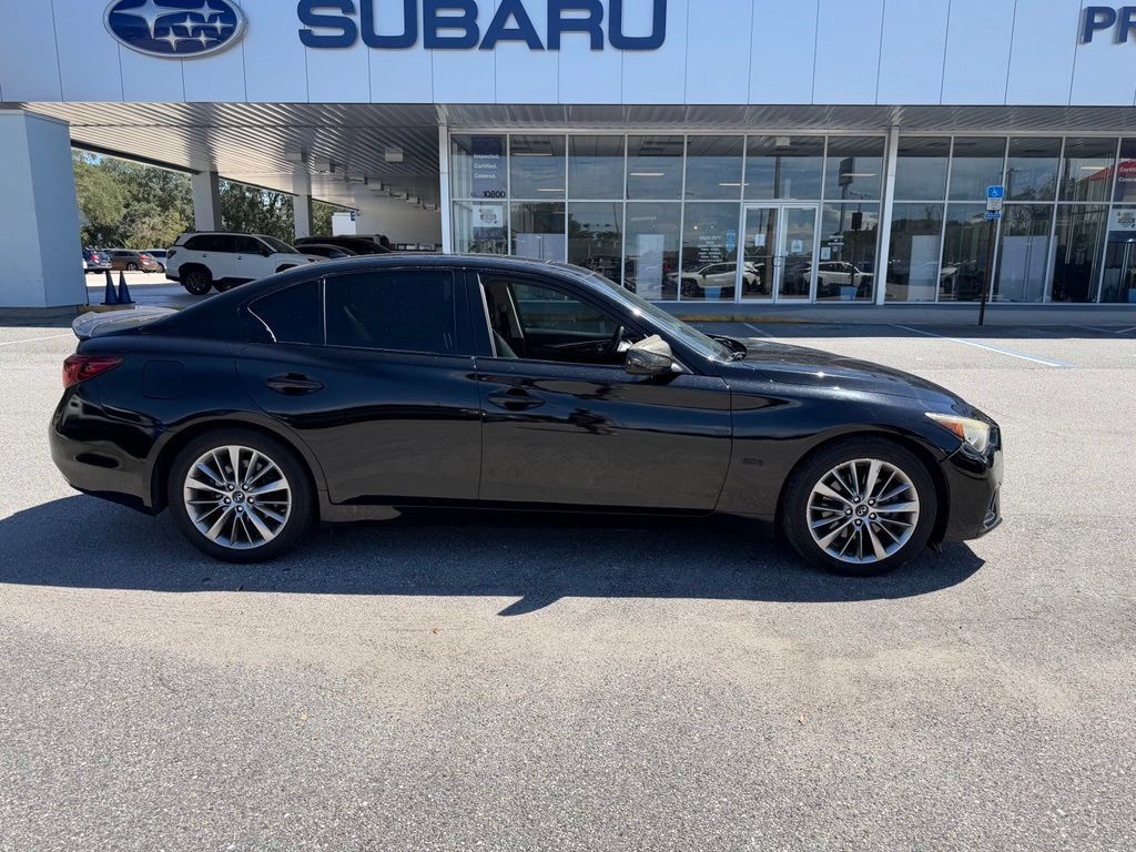 Used 2018 INFINITI Q50 Luxe RWD image 2