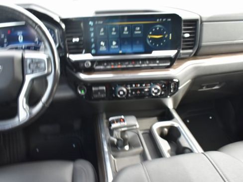 Used 2023 Chevrolet Silverado 1500 RST image 17