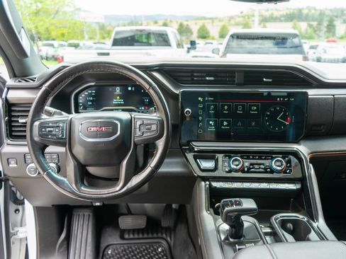 Used 2023 GMC Sierra 1500 AT4 w/ AT4 Premium Package AWD/4WD image 16