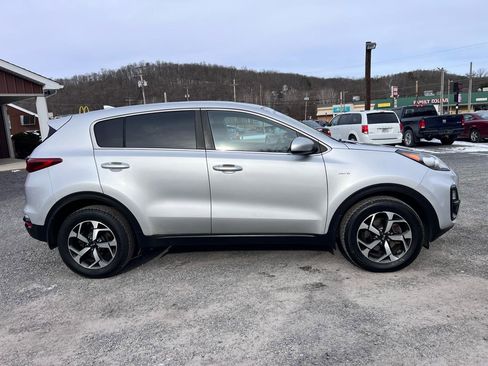 Used 2020 Kia Sportage LX image 8