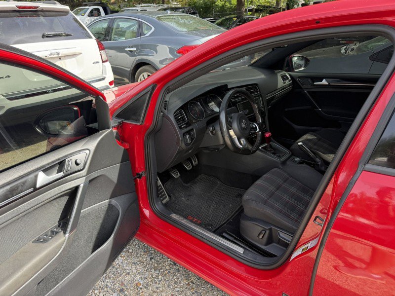Used 2016 Volkswagen GTI S FWD image 9