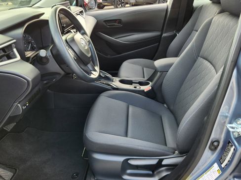Certified 2025 Toyota Corolla LE image 4