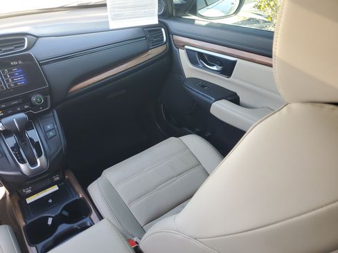 Used 2021 Honda CR-V Touring image 18