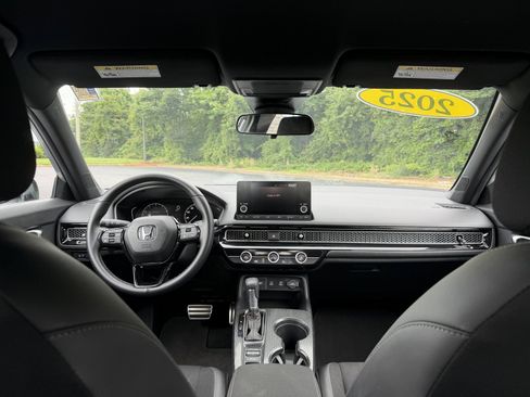 Used 2025 Honda Civic Sport image 18
