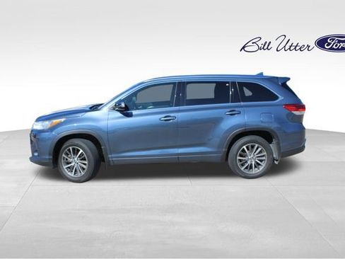 Used 2018 Toyota Highlander XLE image 8