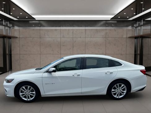 Used 2017 Chevrolet Malibu Hybrid w/ Leather Package FWD image 3