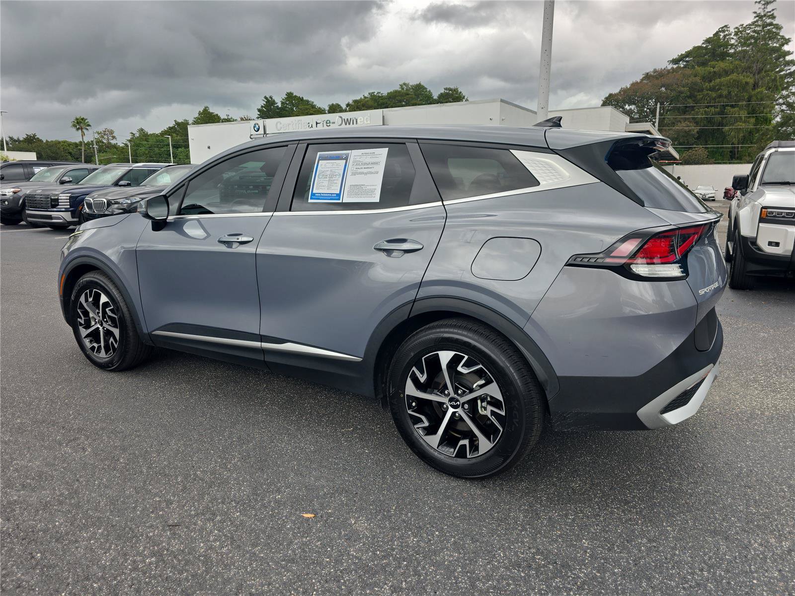 Used 2024 Kia Sportage EX FWD image 5