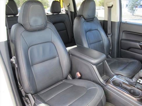 Used 2015 GMC Canyon SLT image 9