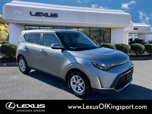 Used 2025 Kia Soul LX w/ LX Technology Package image 7