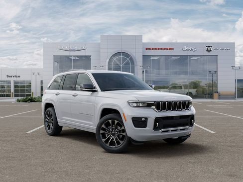 New 2025 Jeep Grand Cherokee Overland w/ Adv Protech Group III AWD/4WD image 5