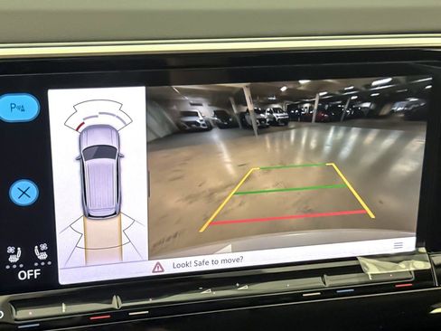 New 2026 Volkswagen Atlas SE image 19