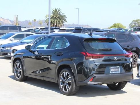 Certified 2025 Lexus UX 300h FWD image 19