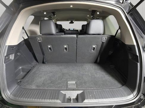 Used 2025 Honda Pilot EX-L image 38