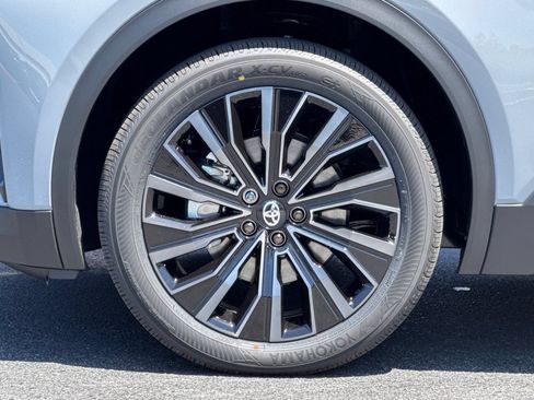 New 2026 Toyota C-HR AWD/4WD image 34