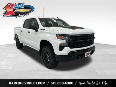 New 2026 Chevrolet Silverado 1500 Custom Trail Boss w/ Dark Appearance Package