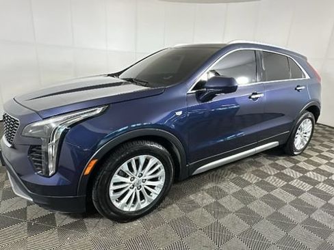 Used 2019 Cadillac XT4 Premium Luxury AWD/4WD image 6
