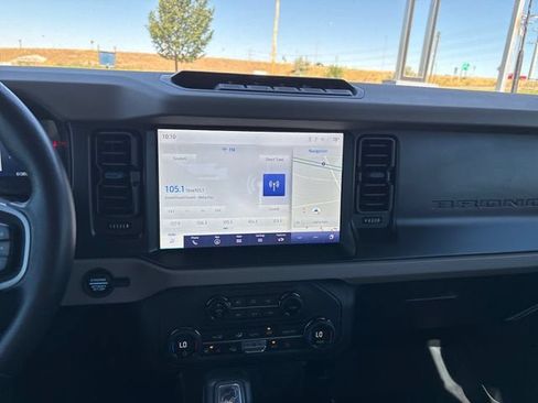 Used 2023 Ford Bronco Wildtrak AWD/4WD image 18