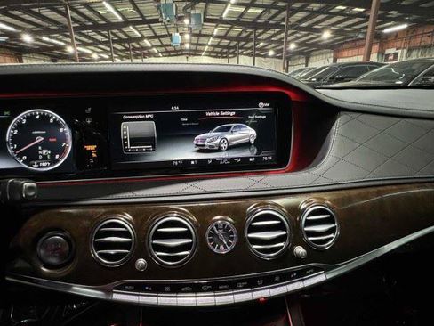 Used 2016 Mercedes-Benz Maybach S 600 image 50