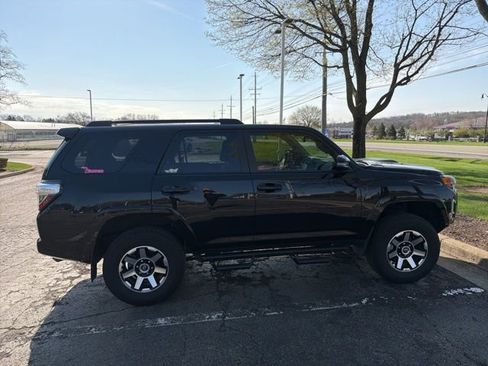 Used 2024 Toyota 4Runner TRD Off-Road Premium w/ Moonroof Package image 8
