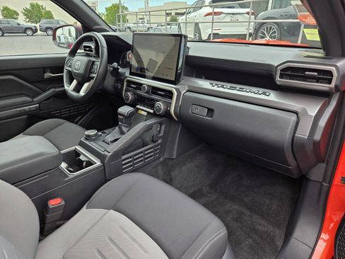Used 2024 Toyota Tacoma TRD Sport w/ TRD Sport Upgrade Package AWD/4WD image 30