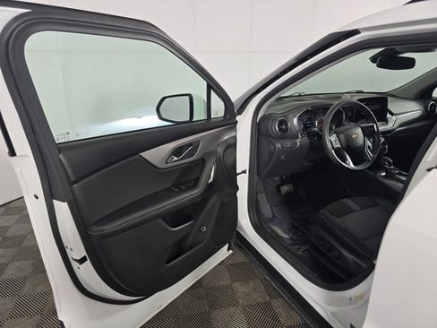 Used 2024 Chevrolet Blazer LT w/ Convenience Package image 9