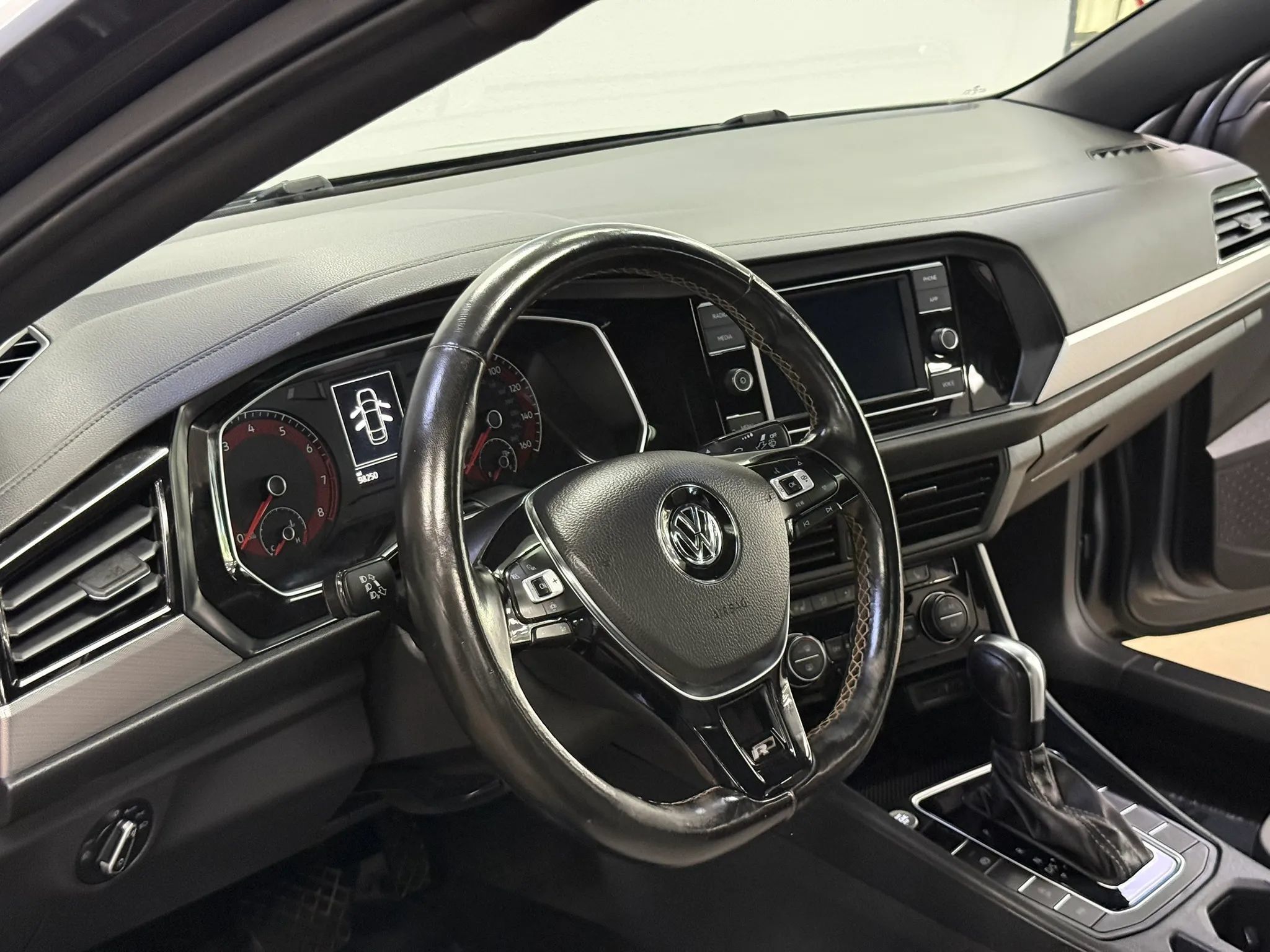 Used 2021 Volkswagen Jetta R-Line w/ R-Line Cold Weather Package FWD image 12