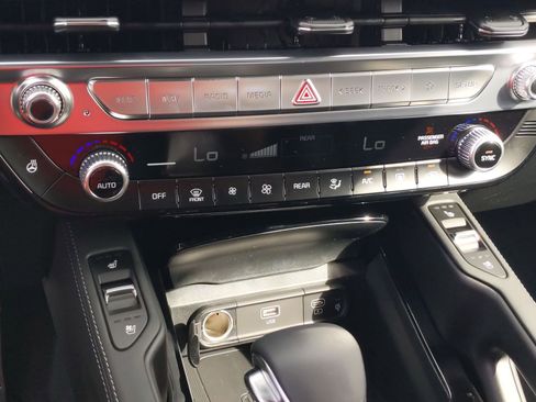 Used 2024 Kia Telluride SX X-Pro AWD/4WD image 16