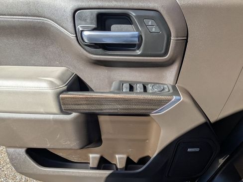 Used 2020 Chevrolet Silverado 1500 RST image 26