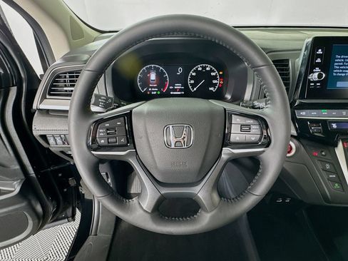 Certified 2026 Honda Odyssey EX-L image 13