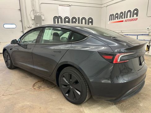 Used 2025 Tesla Model 3 Long Range RWD image 19