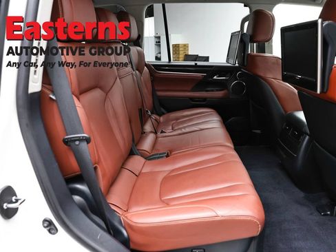 Used 2018 Lexus LX 570 4WD w/ Luxury Package image 27