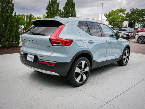 Used 2019 Volvo XC40 T5 Momentum AWD/4WD image 11