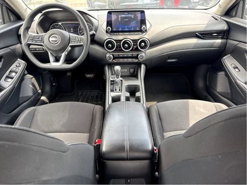 Used 2025 Nissan Sentra SV FWD image 13