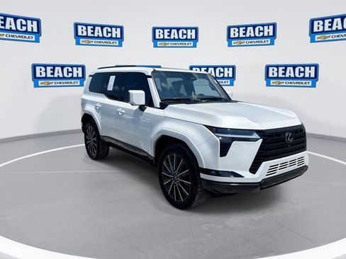 Used 2024 Lexus GX 550 AWD/4WD image 2