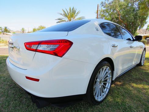 Used 2014 Maserati Ghibli RWD image 9