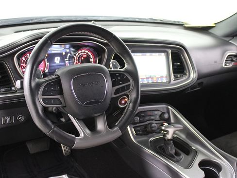 Used 2020 Dodge Challenger SRT Hellcat w/ Plus Package RWD image 6