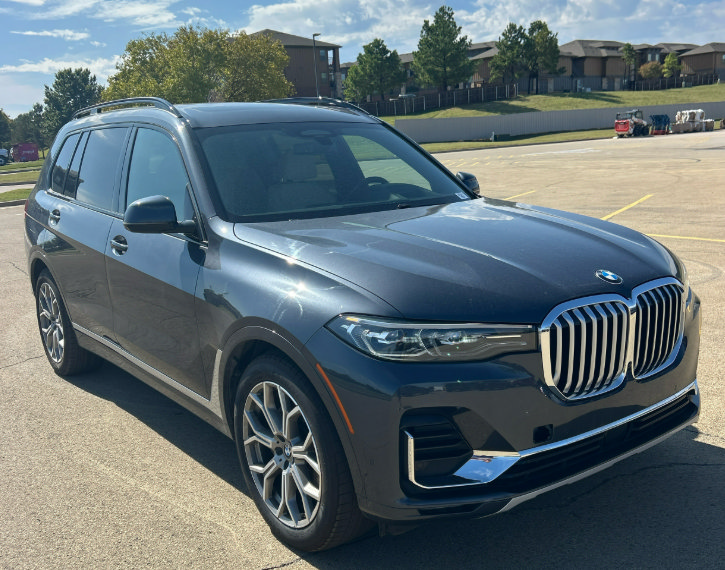 Used 2021 BMW X7 xDrive40i w/ Premium Package AWD/4WD image 5