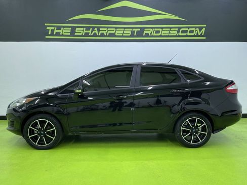 Used 2019 Ford Fiesta SE w/ Cold Weather Package FWD image 6