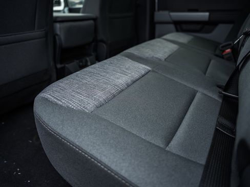 New 2026 Ford F250 XLT w/ FX4 Off-Road Package image 37