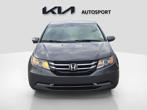 Used 2016 Honda Odyssey SE image 2