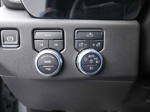 Used 2024 GMC Sierra 1500 Elevation AWD/4WD image 13