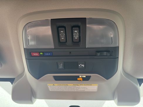 Used 2023 Subaru Crosstrek 2.0i Premium image 10